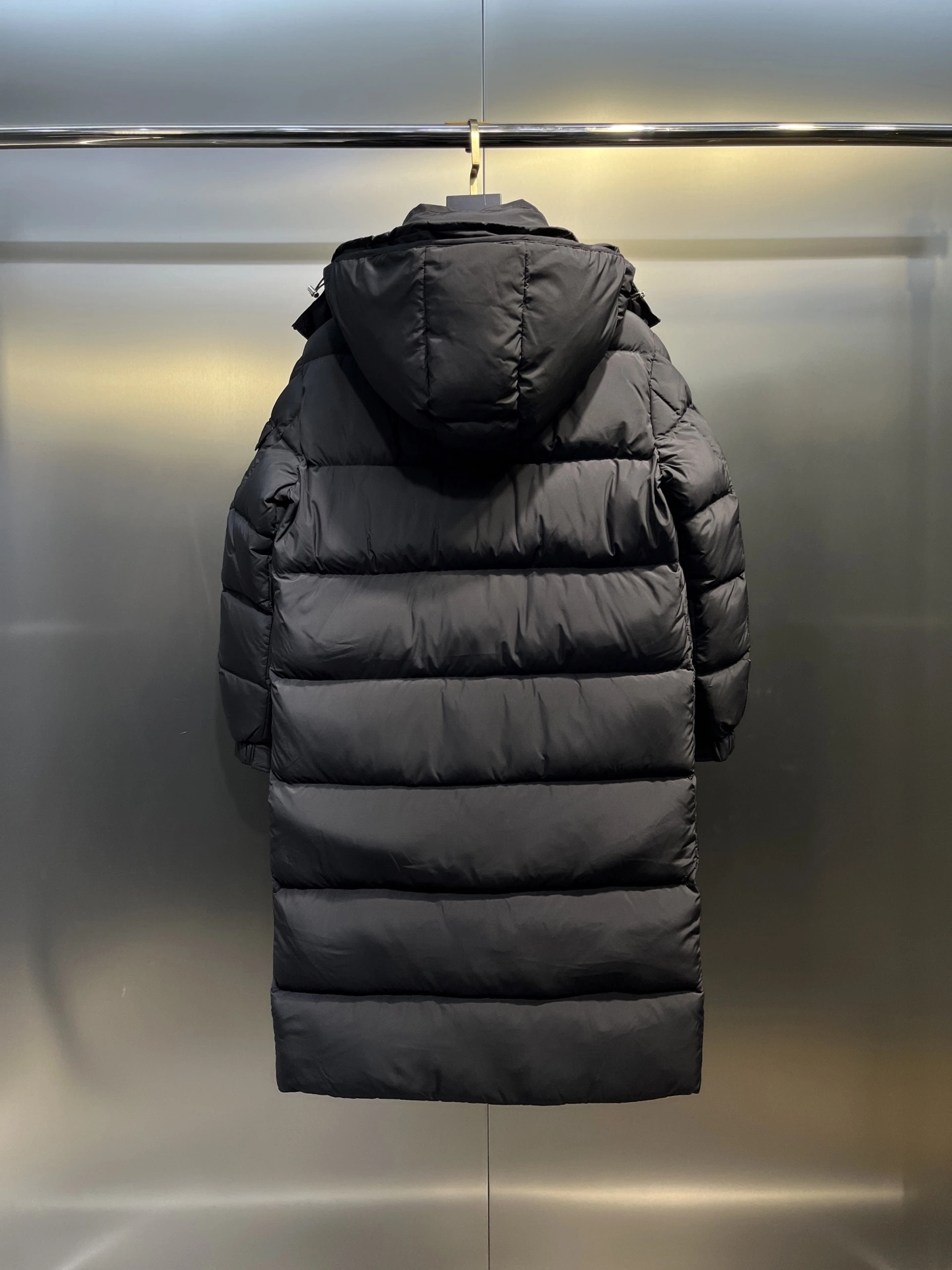 wg.luxury -- 7o9385r Moncler Hanoverian Down jacket item:E-F190I0702